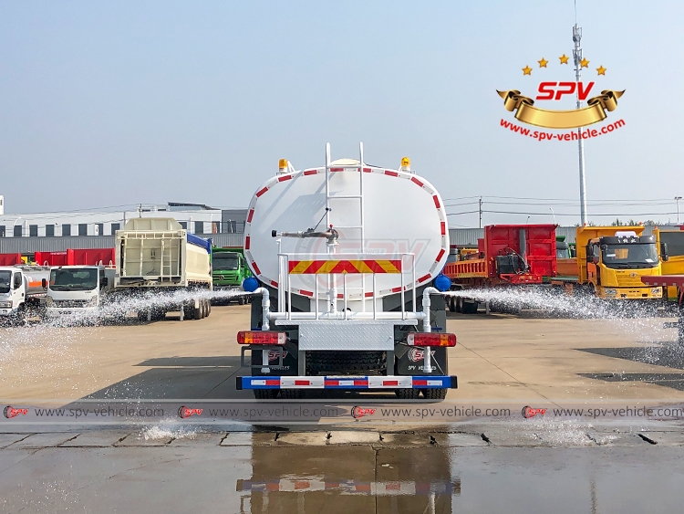 20,000 Litres Water Spraying Truck Sinotruk - Side Spraying 20,000 Litres Water Spraying Truck Sinotruk - Side Spraying